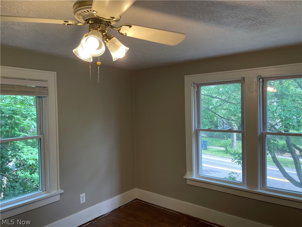 537 Archwood Avenue Akron OH 44301