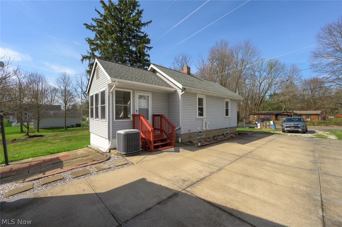 6442 Spring Street Ravenna OH 44266