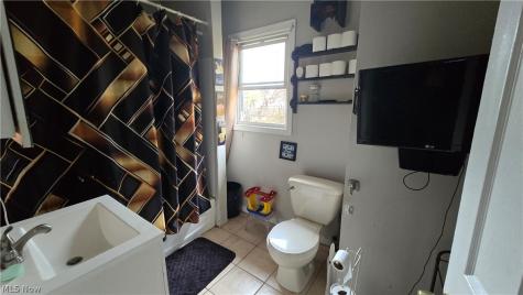 543 E 108th Cleveland OH 44108