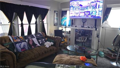 543 E 108th Cleveland OH 44108
