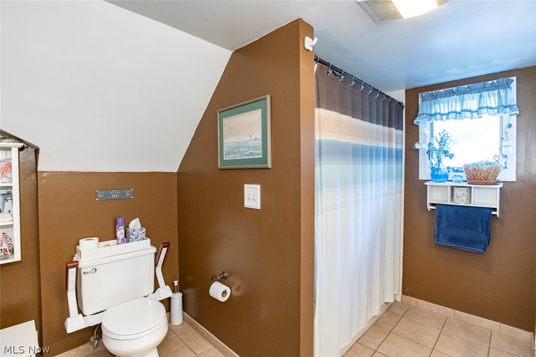 228 Elm Street Wellington OH 44090