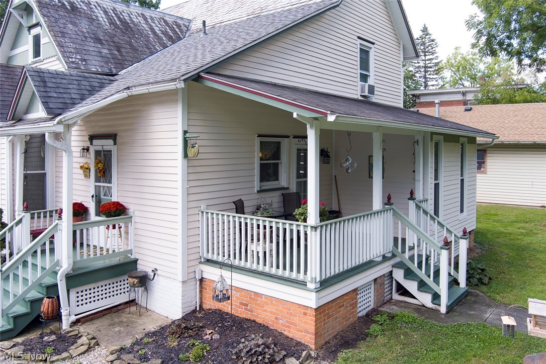 228 Elm Street Wellington OH 44090