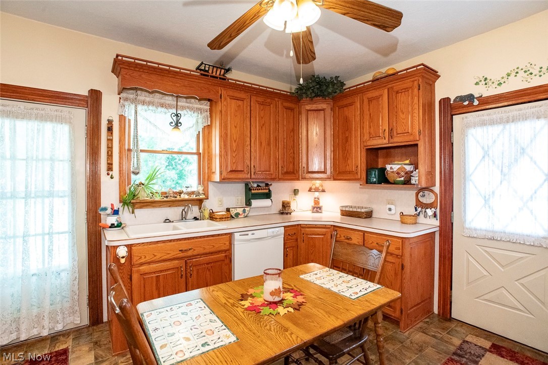 228 Elm Street Wellington OH 44090