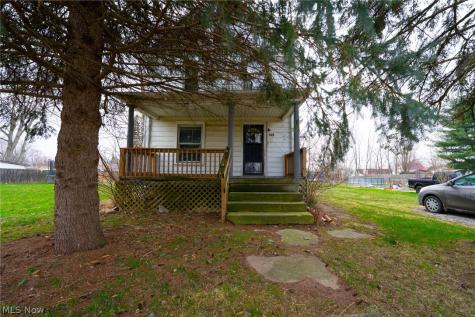 148 Oak Street Elyria OH 44035