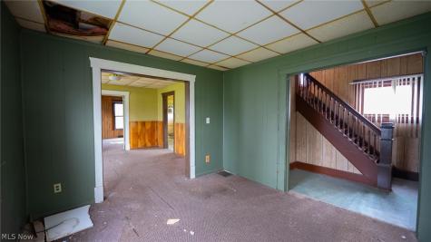 148 Oak Street Elyria OH 44035