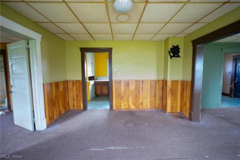 148 Oak Street Elyria OH 44035