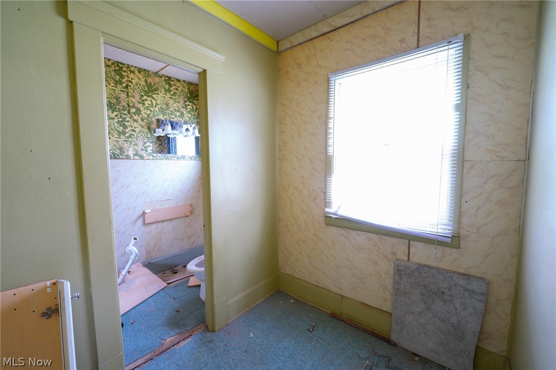 148 Oak Street Elyria OH 44035