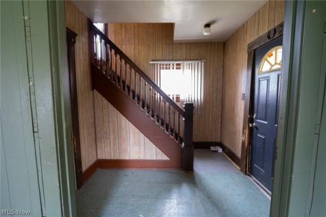 148 Oak Street Elyria OH 44035