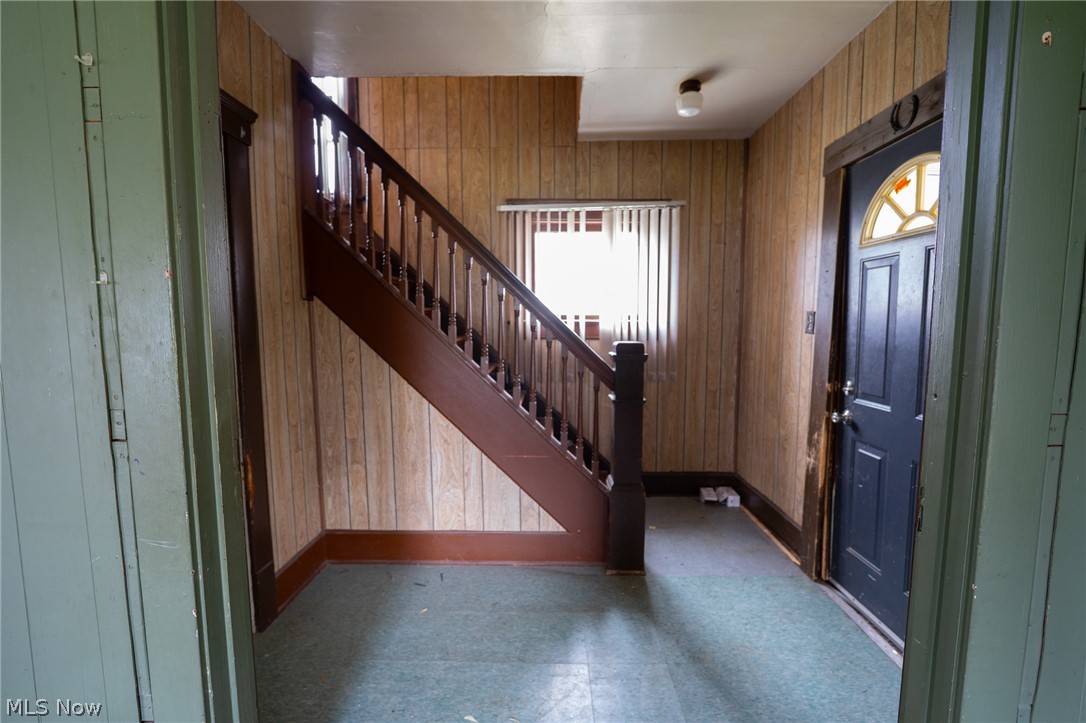 148 Oak Street Elyria OH 44035