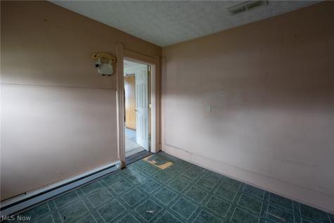148 Oak Street Elyria OH 44035