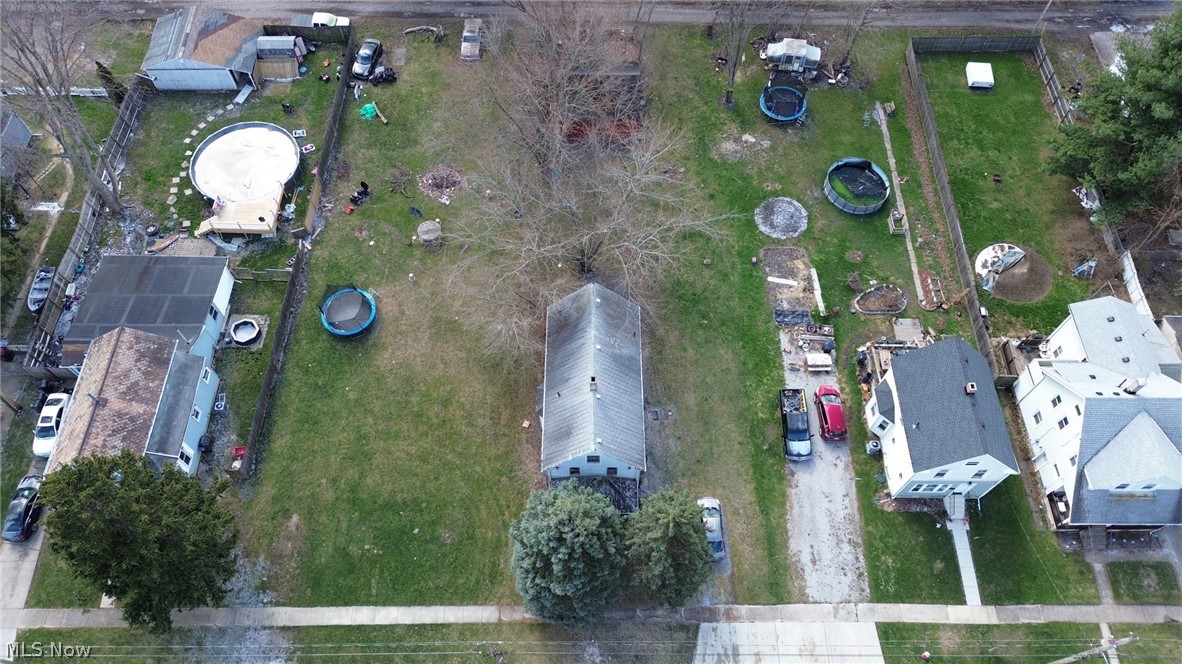 148 Oak Street Elyria OH 44035