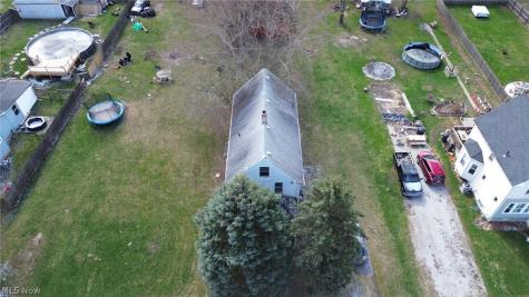 148 Oak Street Elyria OH 44035