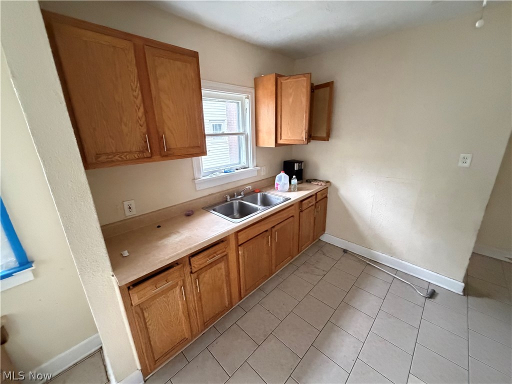 4014 Rosemond Road Cleveland Heights OH 44121