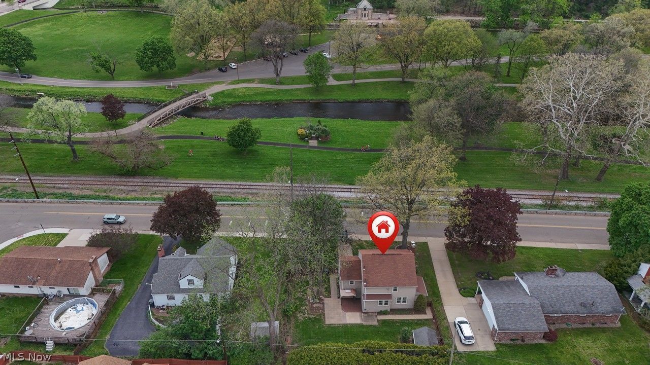 1422 Monument Road NW Canton OH 44703
