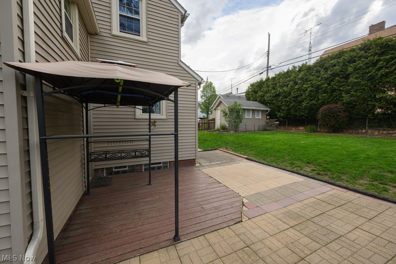 1422 Monument Road NW Canton OH 44703