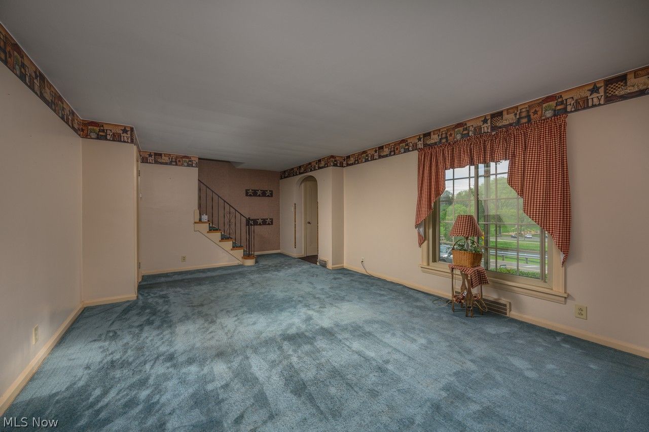 1422 Monument Road NW Canton OH 44703