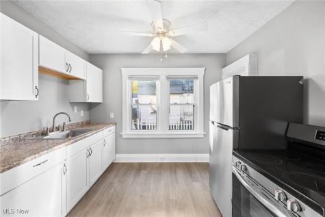 2027 Treadway Avenue Cleveland OH 44109