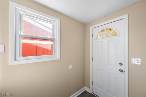 2027 Treadway Avenue Cleveland OH 44109