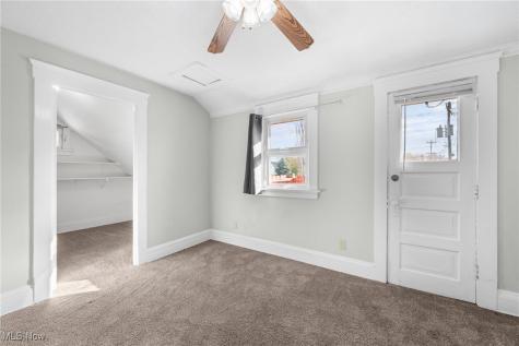 2027 Treadway Avenue Cleveland OH 44109