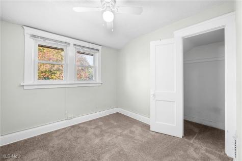 2027 Treadway Avenue Cleveland OH 44109