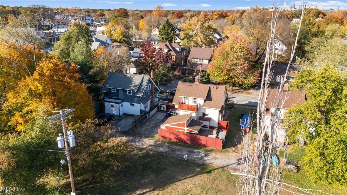 2027 Treadway Avenue Cleveland OH 44109