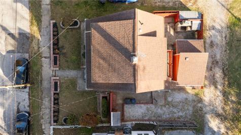 2027 Treadway Avenue Cleveland OH 44109