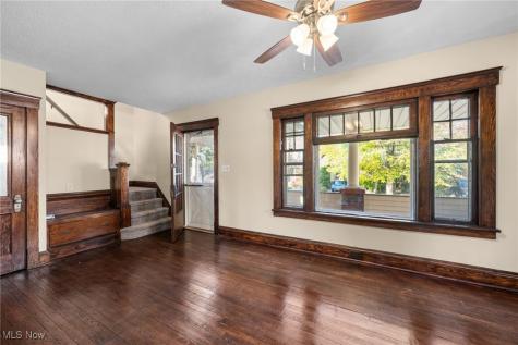 2027 Treadway Avenue Cleveland OH 44109