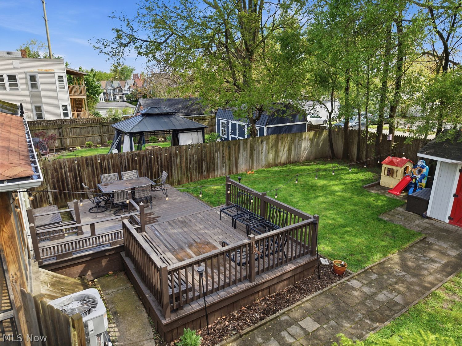 1333 Beach Avenue Lakewood OH 44107