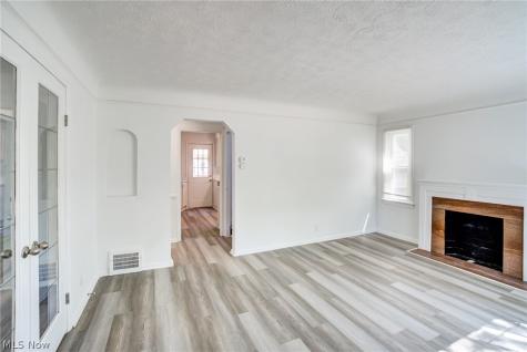 217 Grand Boulevard Bedford OH 44146