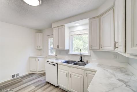 217 Grand Boulevard Bedford OH 44146