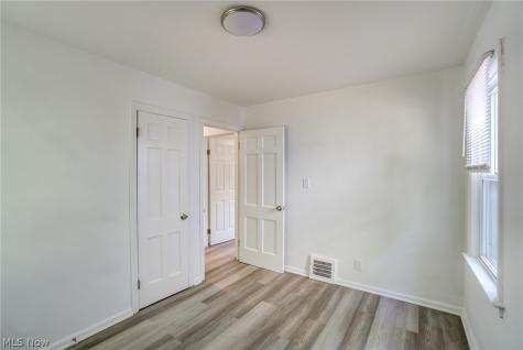 217 Grand Boulevard Bedford OH 44146