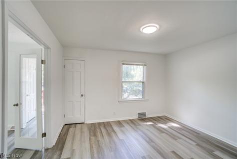 217 Grand Boulevard Bedford OH 44146