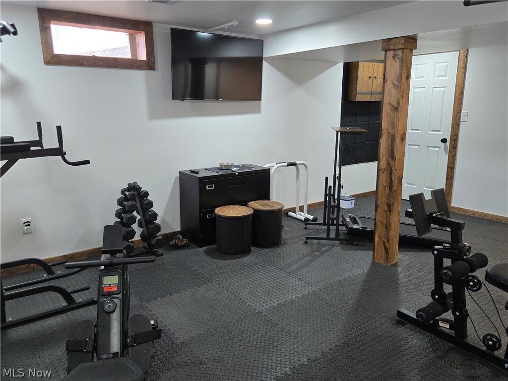 9994 Bimeler Street NE Bolivar OH 44612