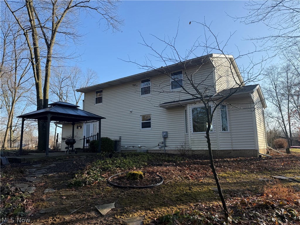 9994 Bimeler Street NE Bolivar OH 44612