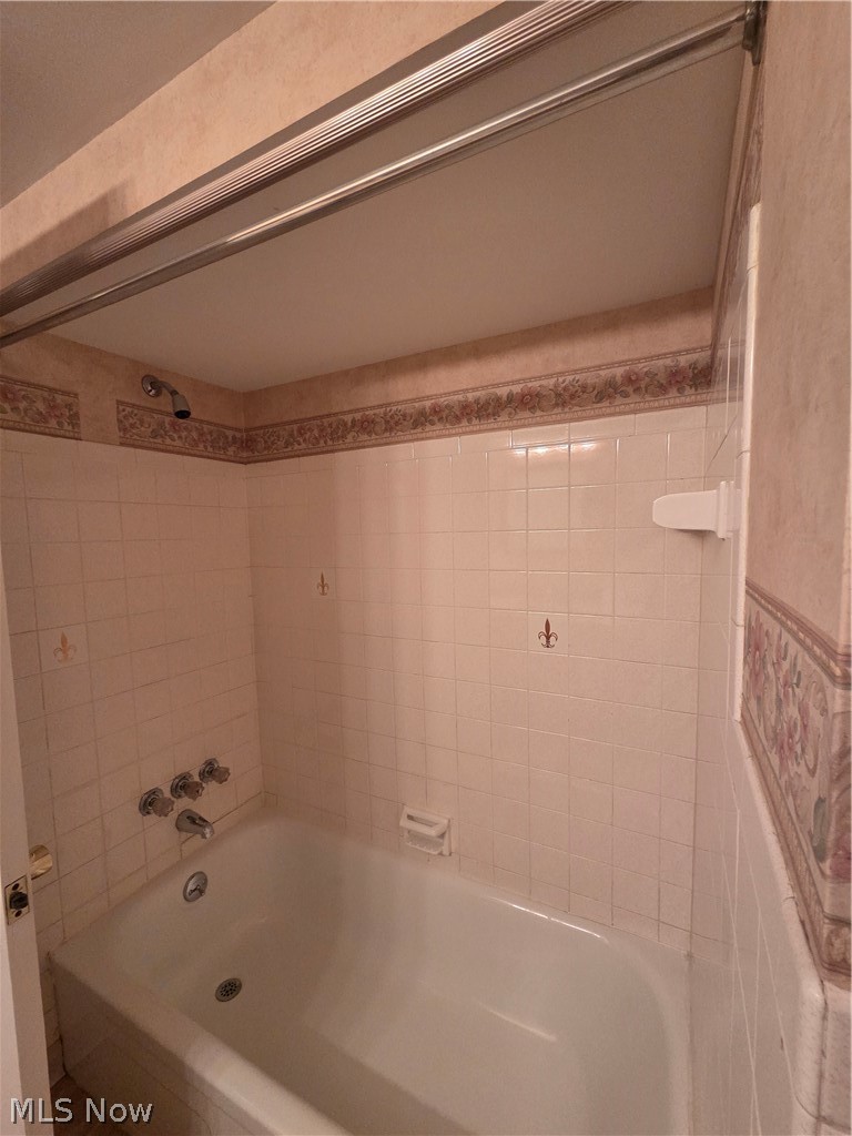 1565 E 332nd Street Eastlake OH 44095