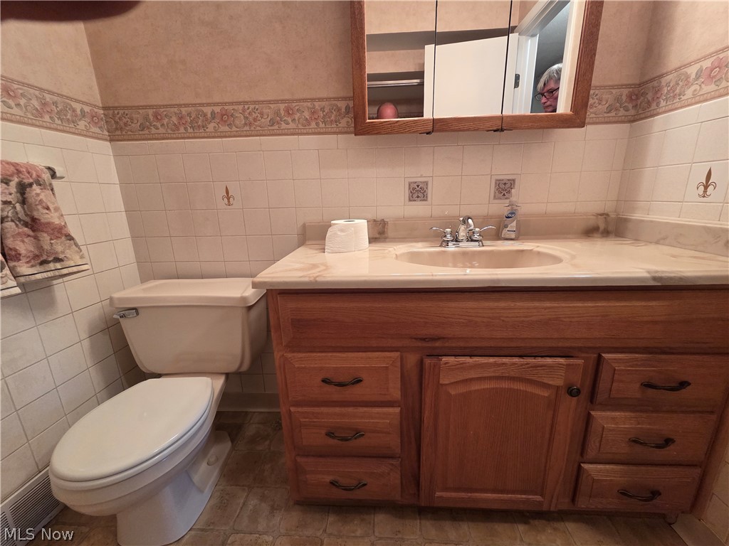 1565 E 332nd Street Eastlake OH 44095