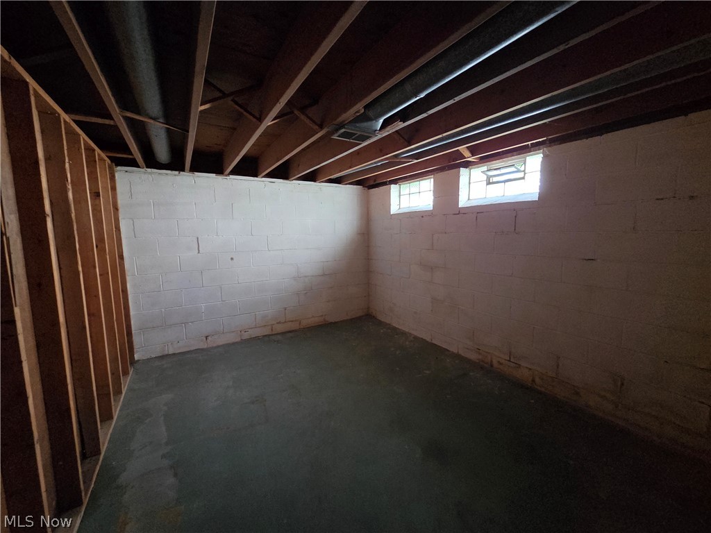 1565 E 332nd Street Eastlake OH 44095