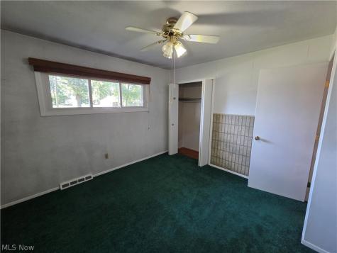 1565 E 332nd Street Eastlake OH 44095
