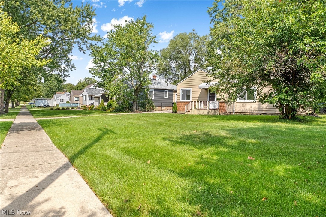 32801 Baldwin Road Solon OH 44139
