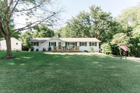 6596 Ivyhill Drive NW Canal Fulton OH 44614