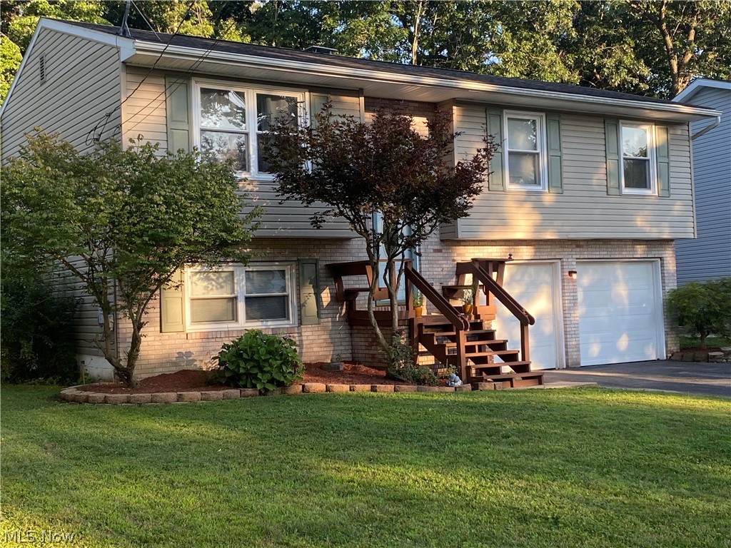 91 Hillview Drive Hubbard OH 44425