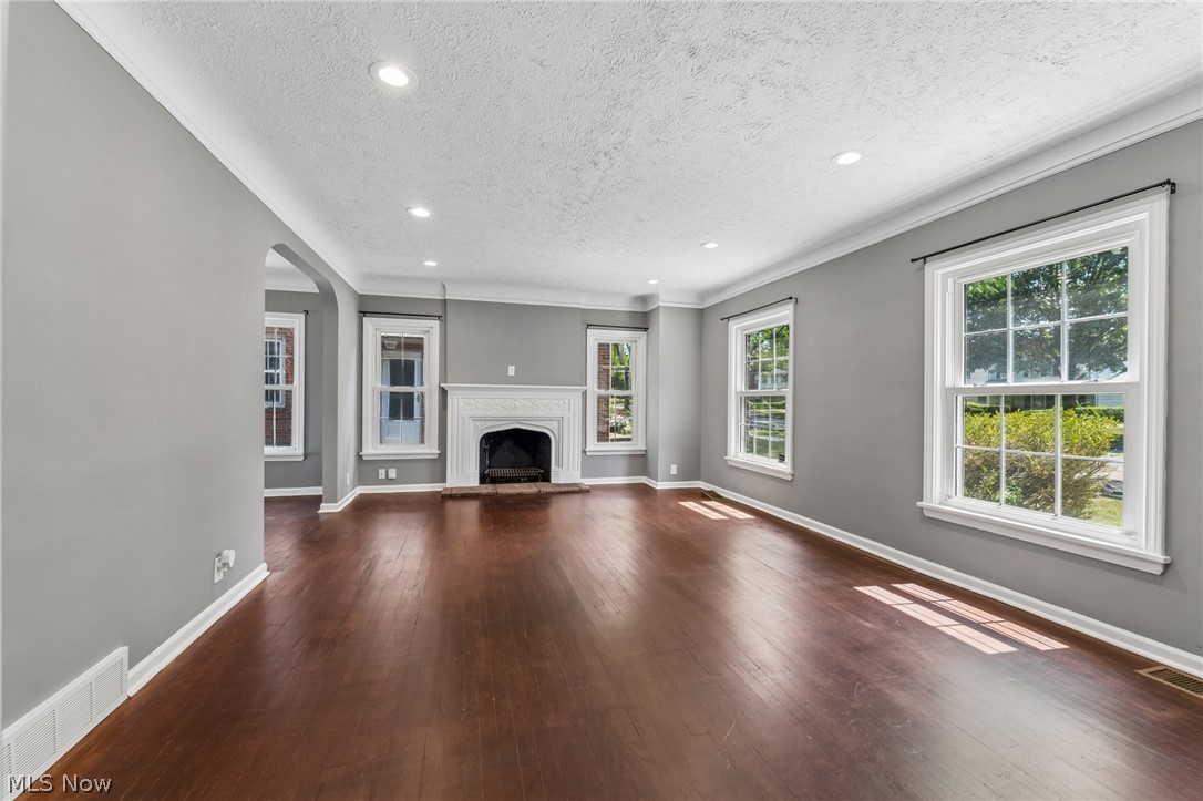 16809 Scottsdale Boulevard Shaker Heights OH 44120