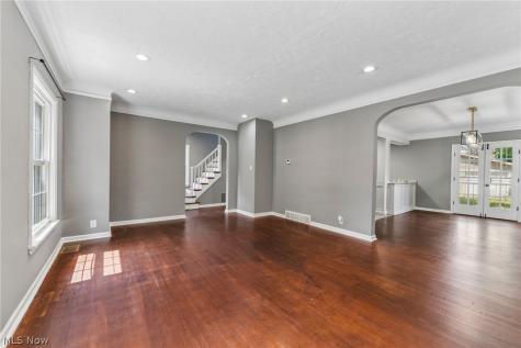 16809 Scottsdale Boulevard Shaker Heights OH 44120