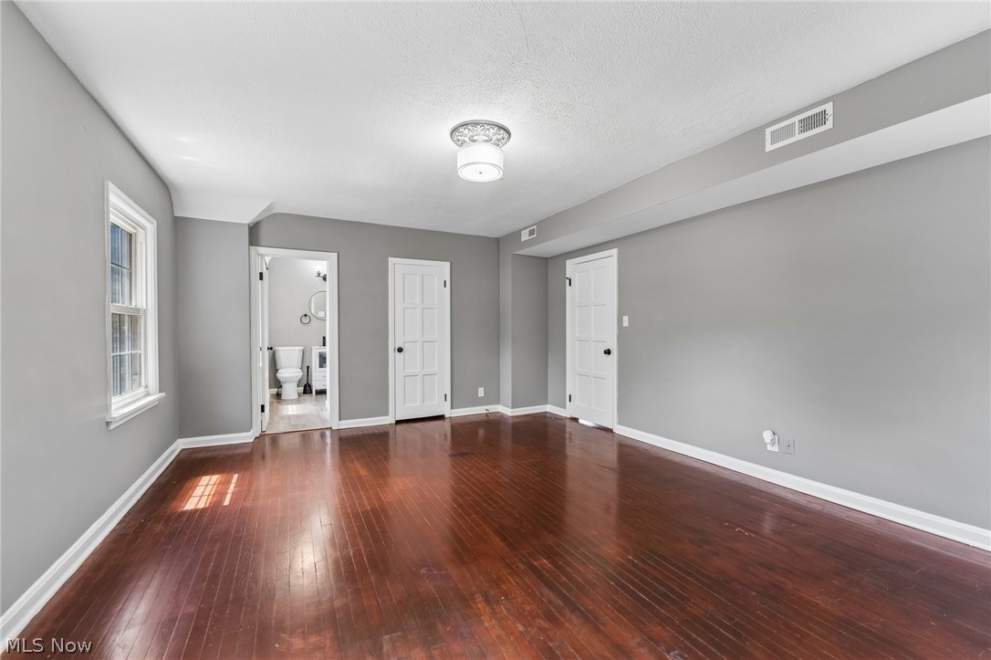 16809 Scottsdale Boulevard Shaker Heights OH 44120