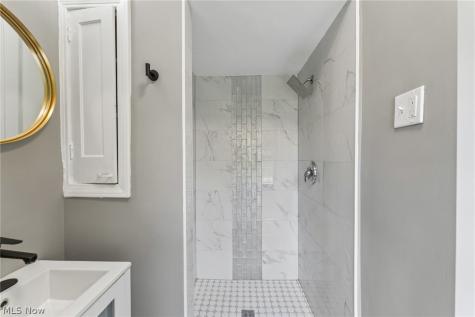 16809 Scottsdale Boulevard Shaker Heights OH 44120