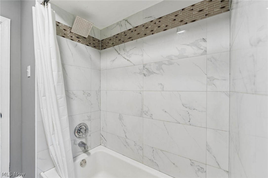 16809 Scottsdale Boulevard Shaker Heights OH 44120