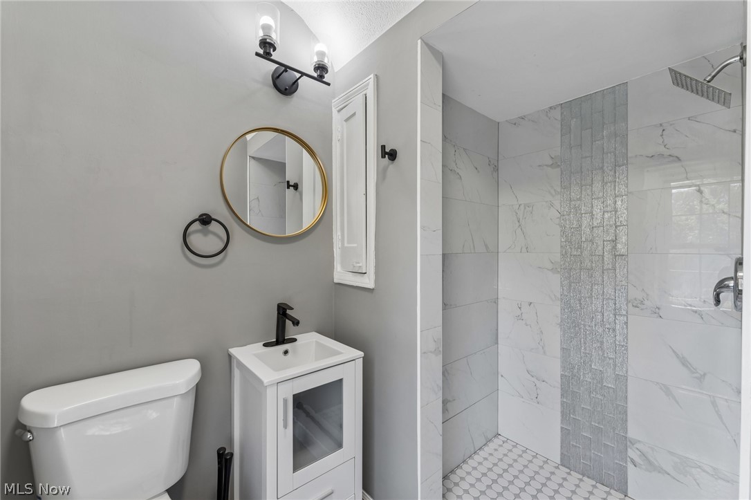 16809 Scottsdale Boulevard Shaker Heights OH 44120