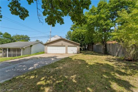 16809 Scottsdale Boulevard Shaker Heights OH 44120