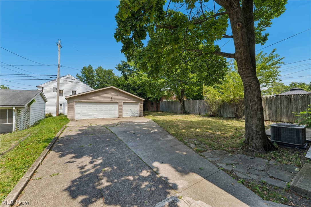 16809 Scottsdale Boulevard Shaker Heights OH 44120