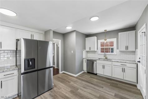 16809 Scottsdale Boulevard Shaker Heights OH 44120
